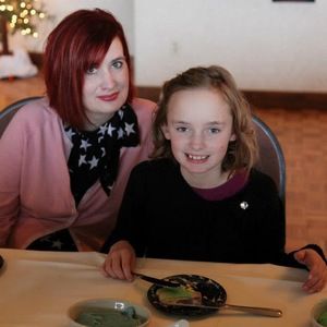 Meet your Posher, Eve